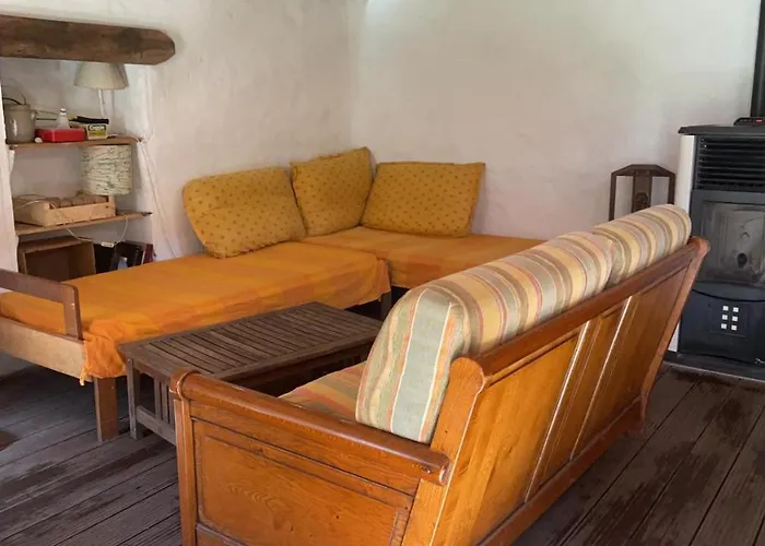 Maison De Vignes De Tournemire Tournemire (Aveyron)